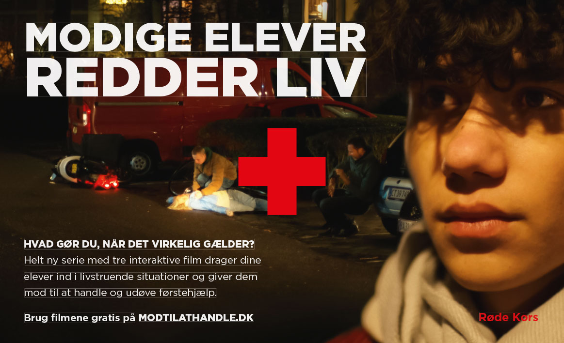 A promotional banner featuring a large red first aid cross. Bold white text reads 'MODIGE ELEVER REDDER LIV' (Brave students save lives). The background shows an accident scene at night with a scooter on its side and a girl lying on the ground while someone helps her. A young man's face is shown in close-up on the right. Subtext promotes a free interactive film series at MODTILATHANDLE.DK.
